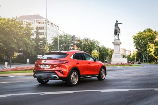 Kia XCeed PHEV trasera madrid