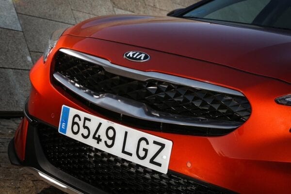 Kia XCeed PHEV parrilla