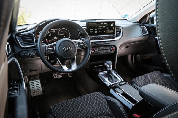 Kia XCeed PHEV interior