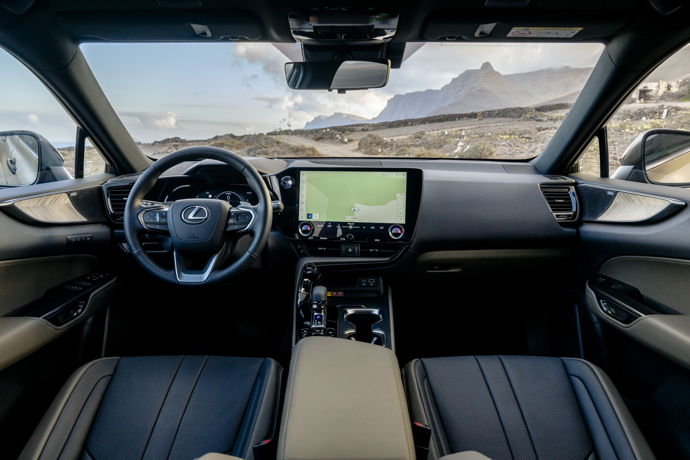 El interior del Lexus NX Overtrail ha sido diseñado con sumo cuidado