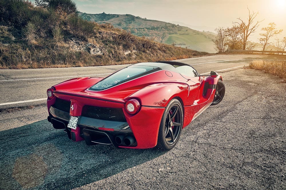 LaFerrari Aperta: «descansa Enzo, todo está bien»