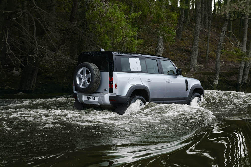 Land Rover Defender 2020