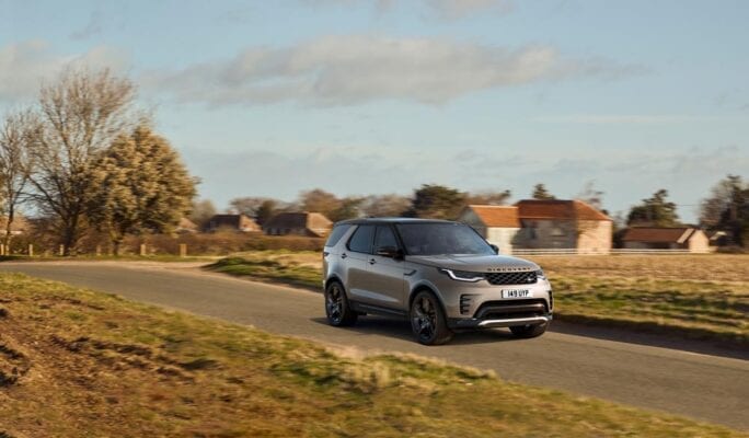 Land Rover Discovery 2021 carretera