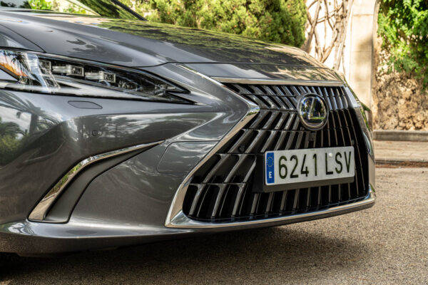 Prueba Lexus ES 2021, la berlina de cachemir