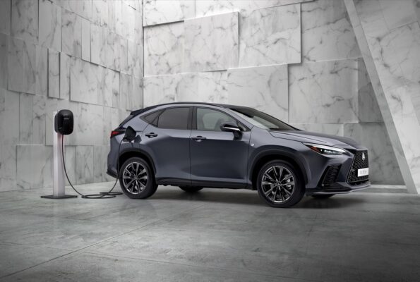 Lexus NX 2021