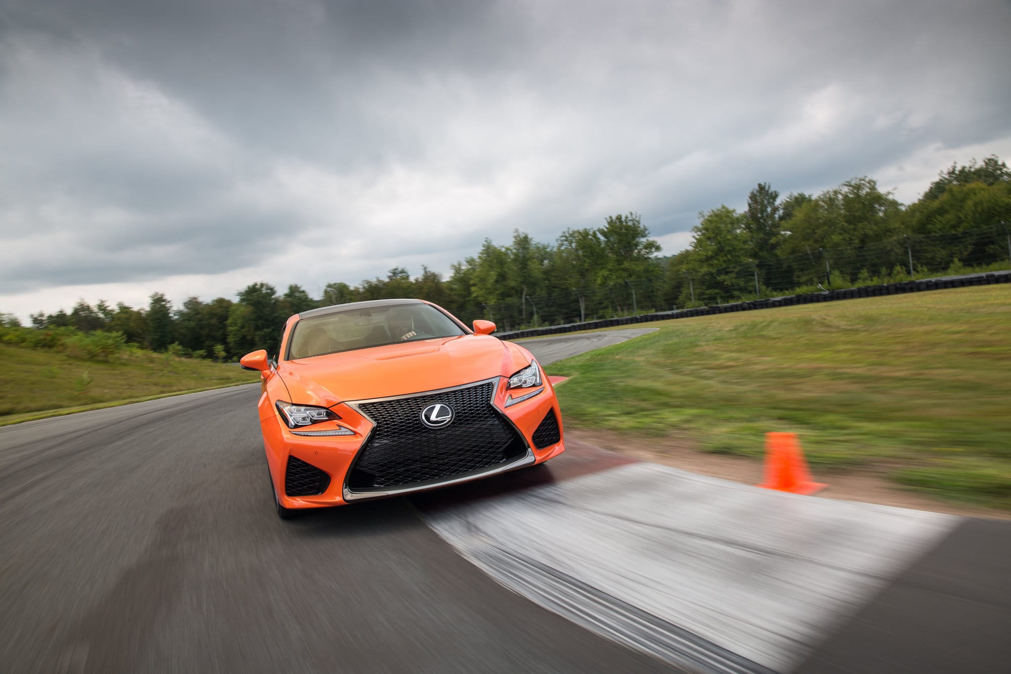 Lexus RC F Naranja 2