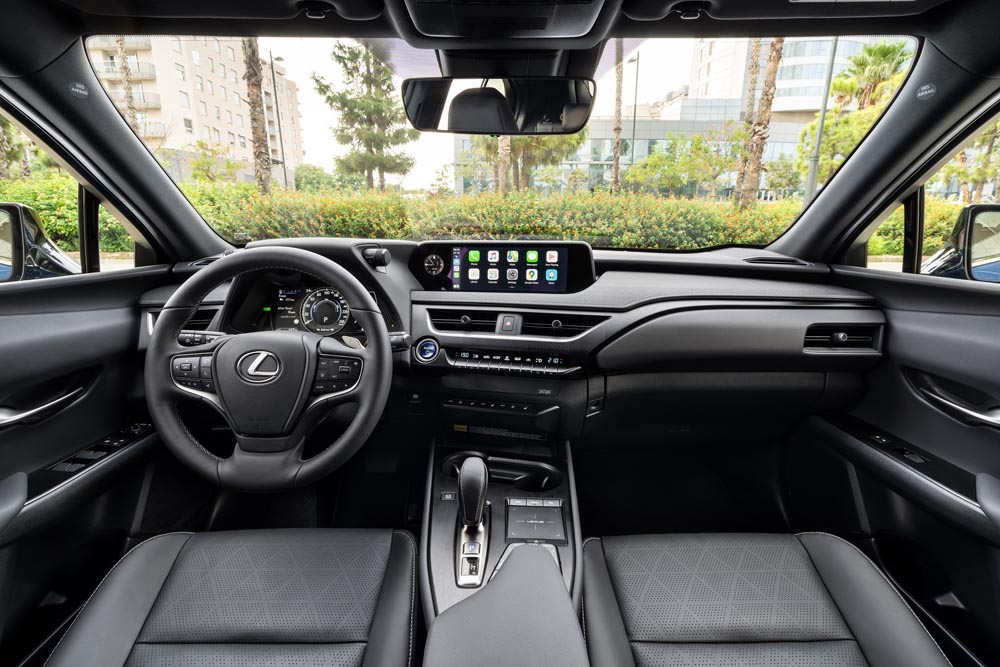 Lexus UX 300e interior