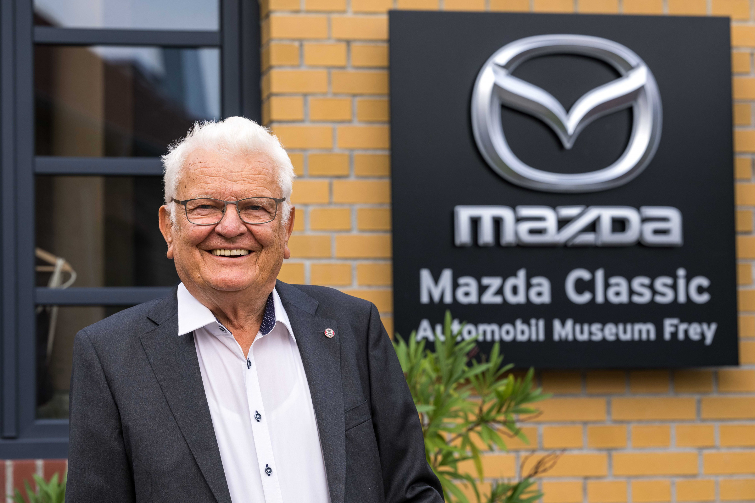 El museo de Mazda más grande del mundo no se encuentra en Japón sino en Alemania y mantienen auténti...