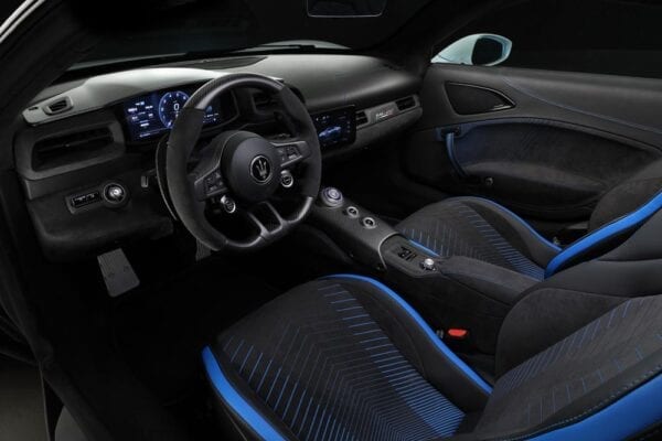 Maserati MC20 interior