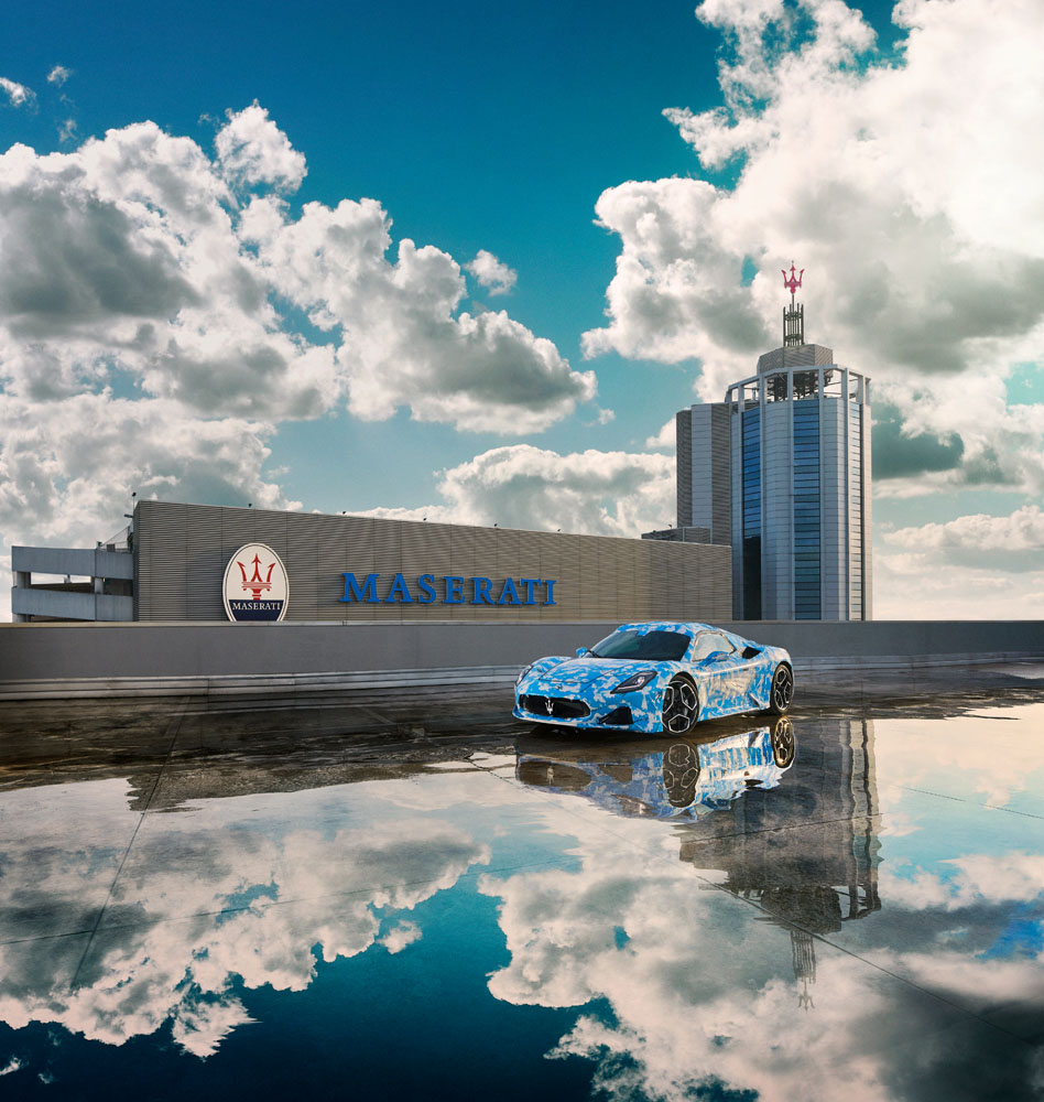 El Maserati MC20 cabrio ya se deja ver camuflado