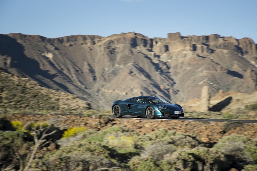 Prueba nuevo McLaren 570GT: Un paseo por las nubes