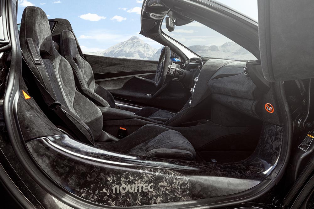 interior Novitec McLaren 720S Spider