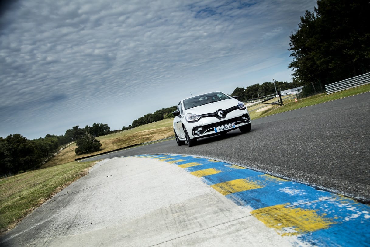 New Renault CLIO RS Trophy  8 © Renault