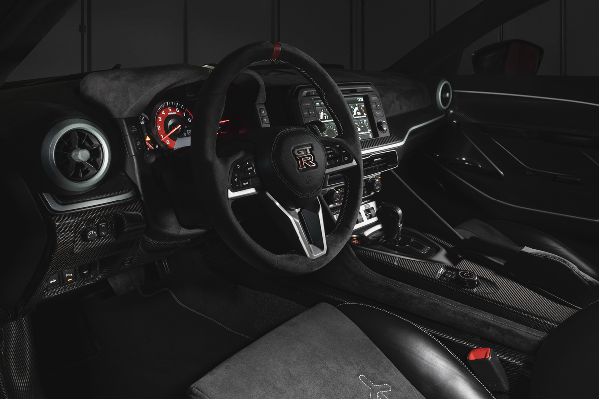 Interior Nissan GT-R 50