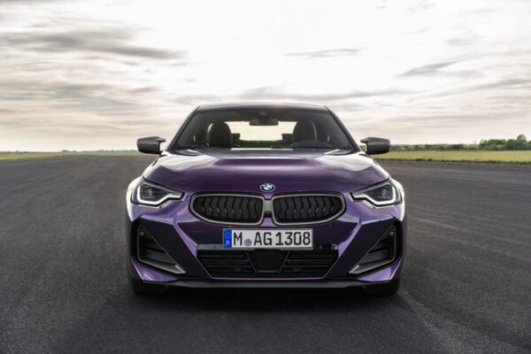 Frontal BMW M240i xDrive