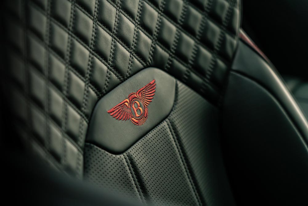 Bentley Bentayga 2020 logo asiento