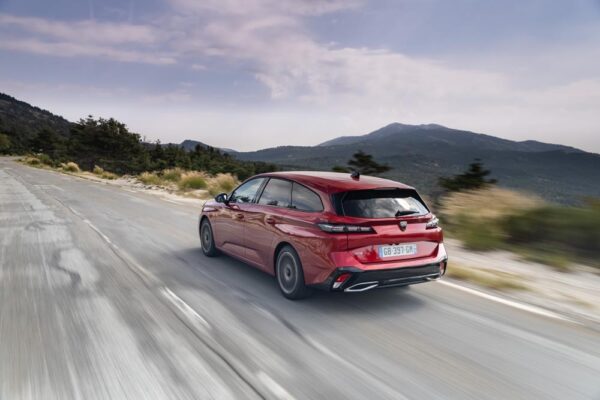 Nuevo Peugeot 308 SW trasera