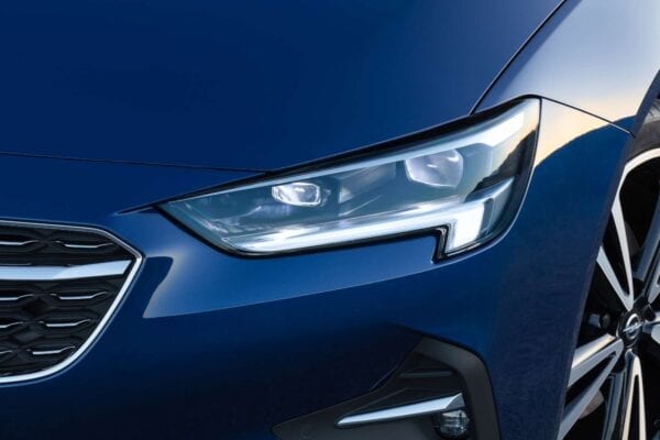 Insignia 2021 faros Pixel LED IntelliLux 