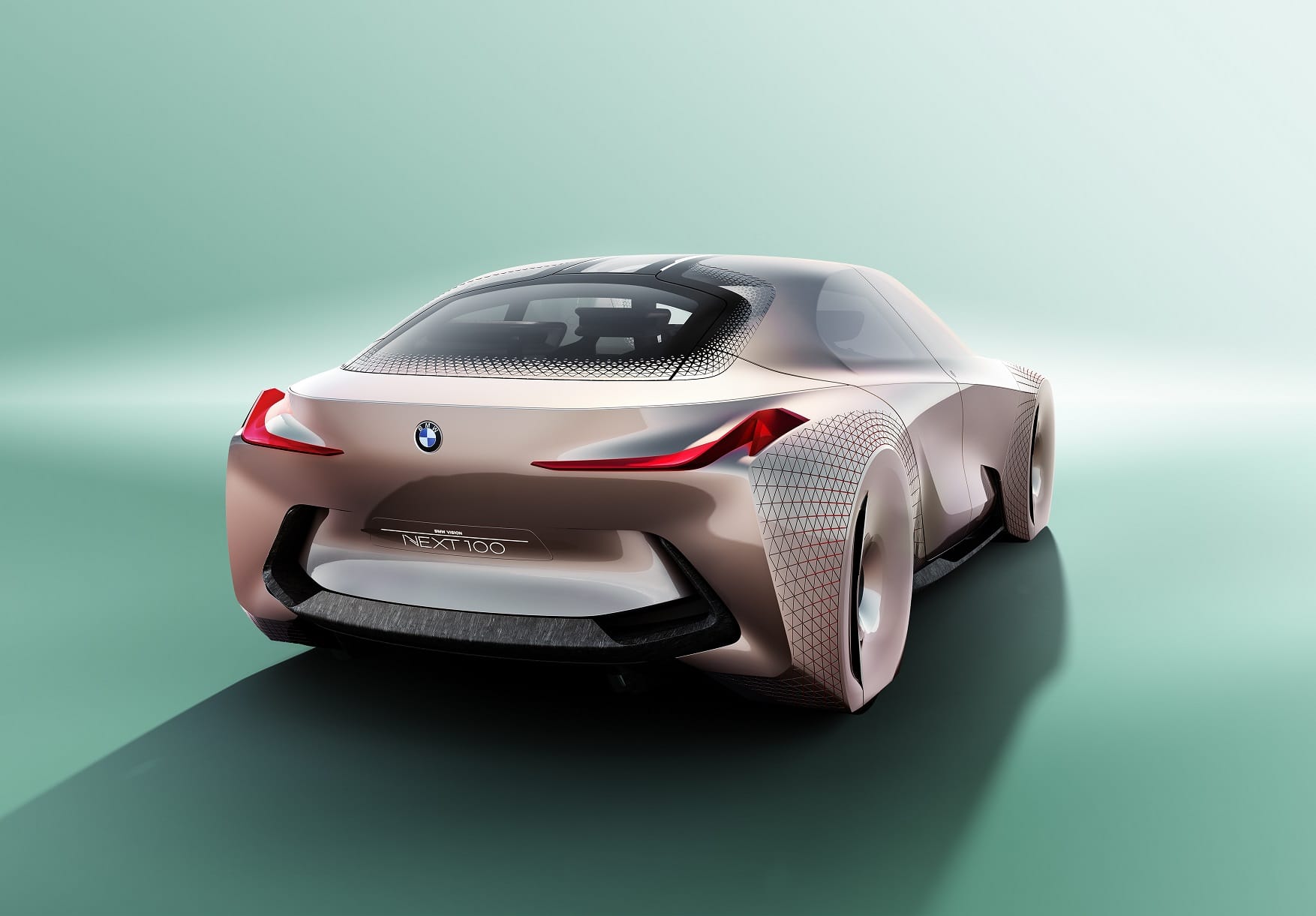 P90212354_highRes_bmw-vision-next-100-