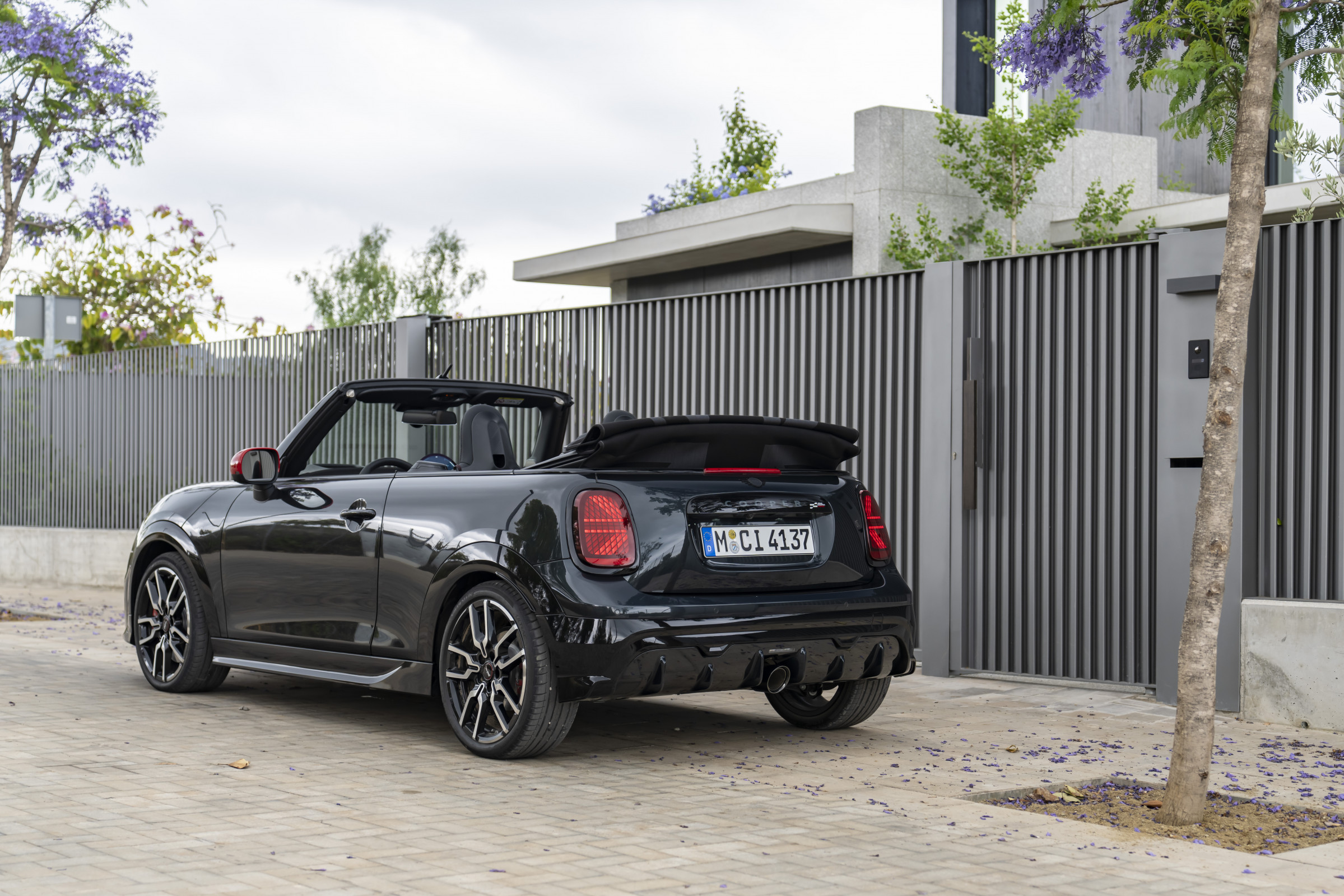 Nuevo Mini John Cooper Works Cabrio trasera