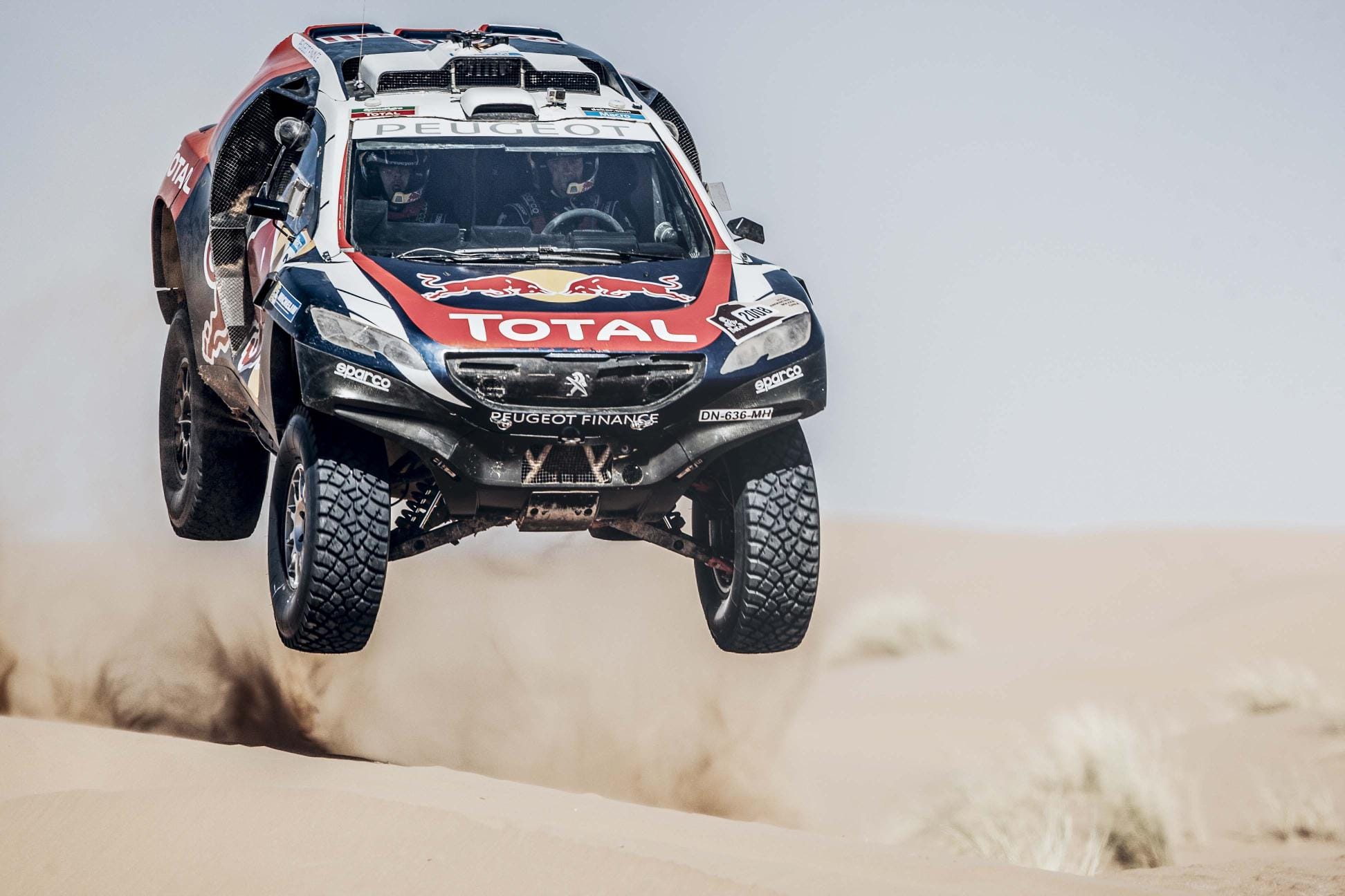 Peugeot-2008-DKR