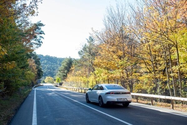 Peugeot 508 Hybrid, ¡enciende el planeta!