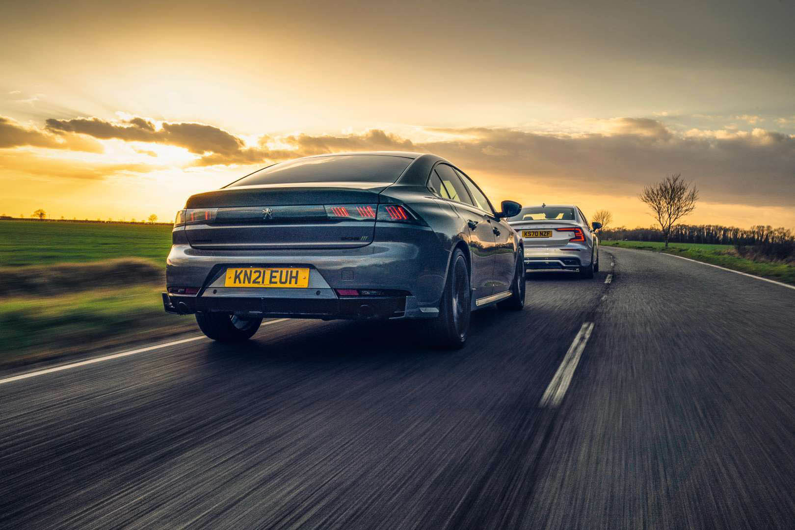 Peugeot 508 PSE vs Volvo S60 T8 Polestar: copa para el león