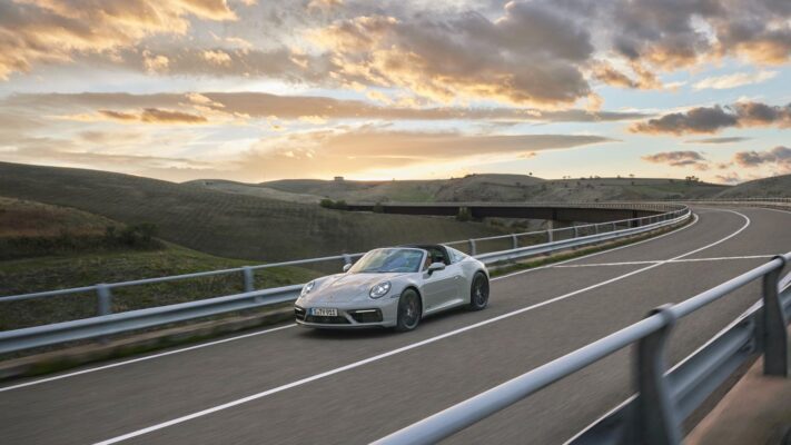 Porsche 911 GTS 2021