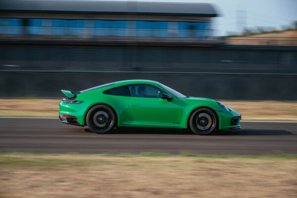 Porsche 911 GTS 2021