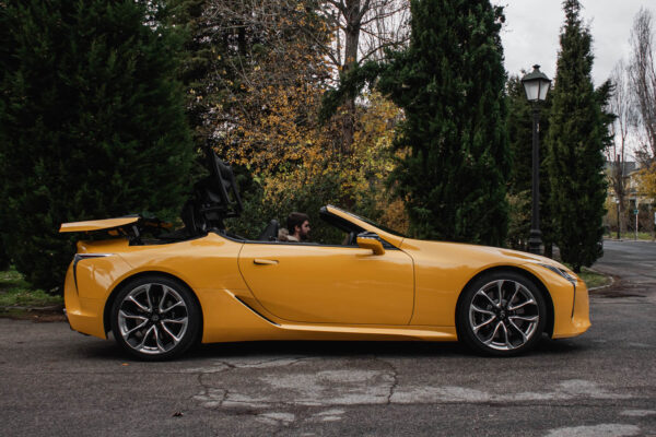 Porsche 911 Targa y Lexus LC 500 Cabrio