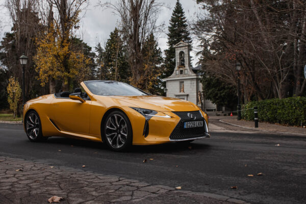 Porsche 911 Targa y Lexus LC 500 Cabrio