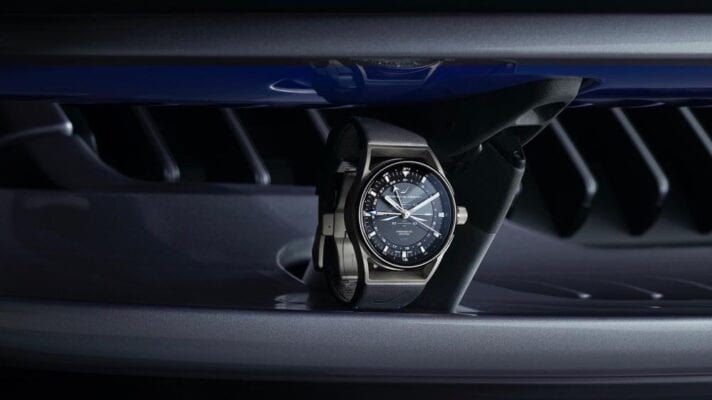 Porsche y Embraer reloj