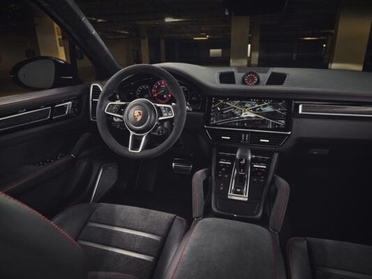 Porsche Cayenne GTS 2020 interior