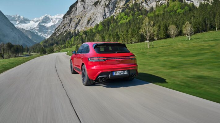 Porsche Macan 2021