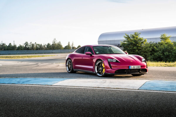 Porsche batería coche eléctrico