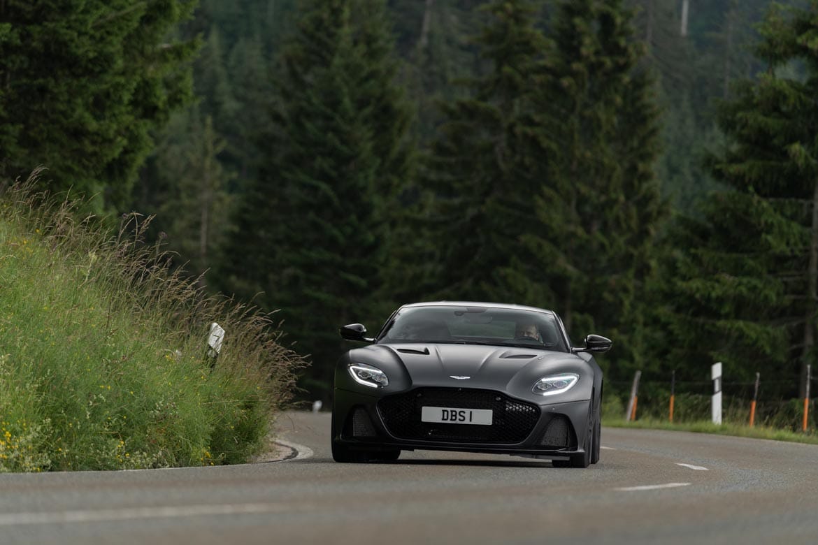 Prueba Aston Martin DBS Superleggera 2018