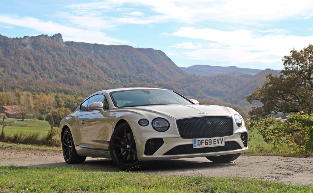 Bentley Continental GT W12 tres cuartos delantero