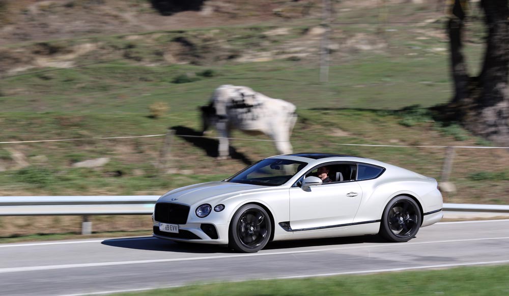 Bentley Continental GT W12 en carretera