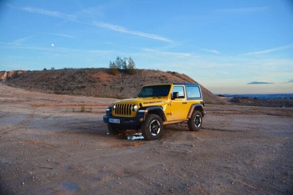 Jeep Wrangler Rubicon tres cuartos delantero