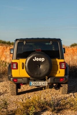 Jeep Wrangler Rubicon culo