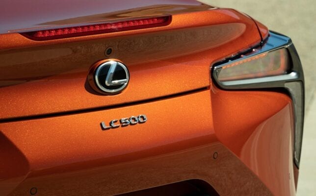 Lexus LC 500 Cabrio faro trasero