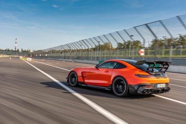 Mercedes AMG GT Black Series prueba en circuito