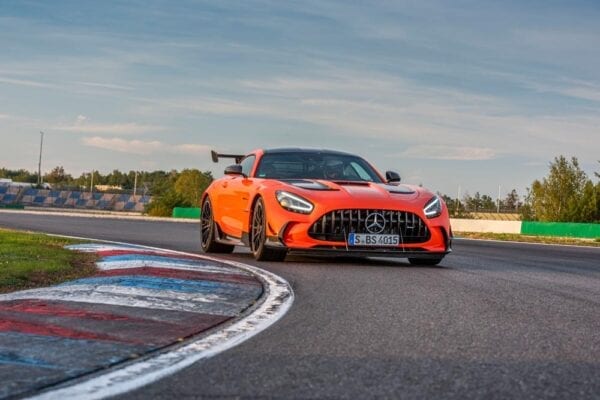 Prueba Mercedes AMG GT Black Series tres cuartos delantero