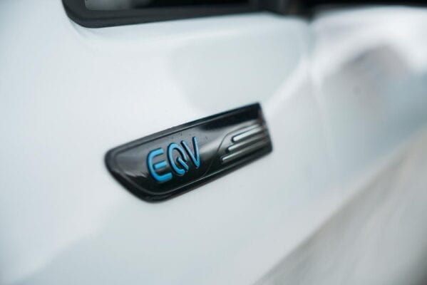 Mercedes EQV emblema