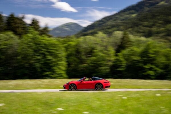 Porsche 911 Targa 4S 2020 prueba perfil dinamica