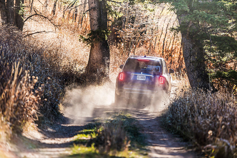 Prueba Rolls-Royce Cullinan campo