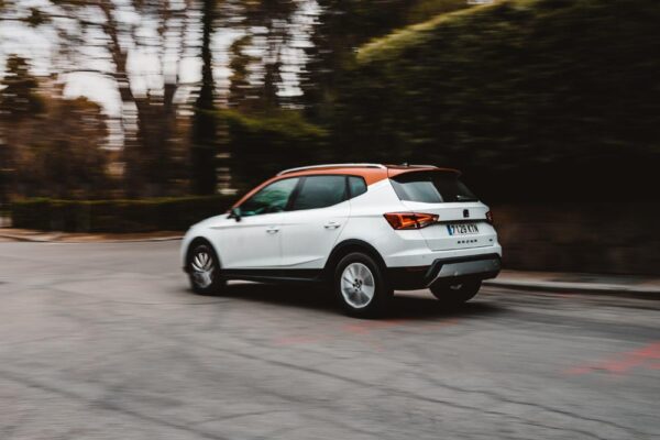 Seat Arona TGI Movimiento