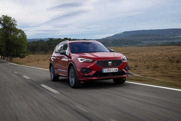 SEAT Tarraco FR dinámica tres cuartos delantera