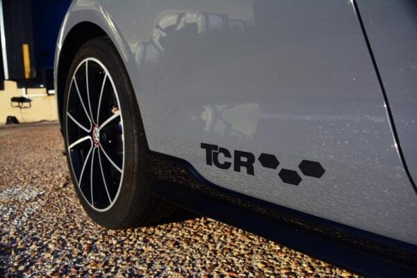 Golf GTI TCR 2019 logo TCR