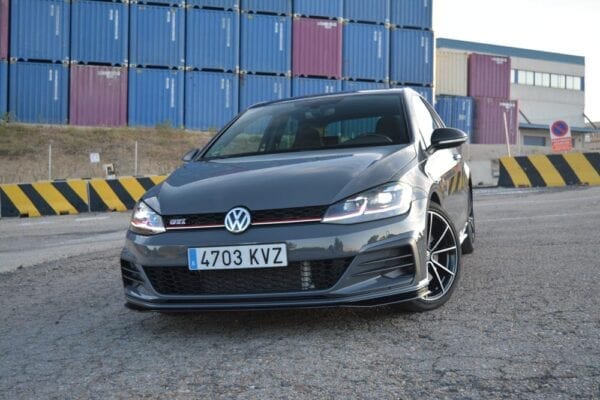 Golf GTI TCR 2019 tres cuartos delantera